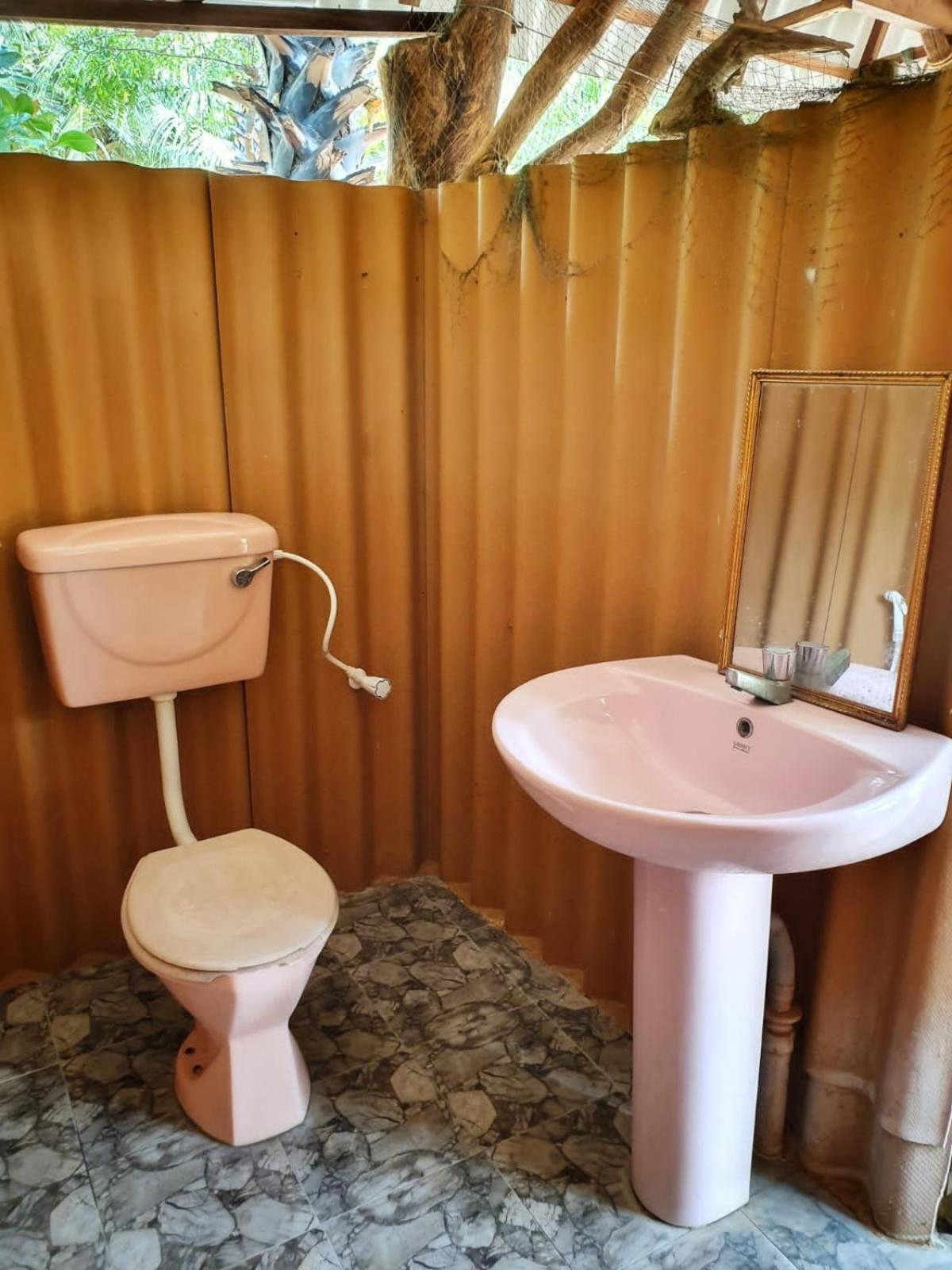 Light House Beach Hut Komari ภายนอก รูปภาพ