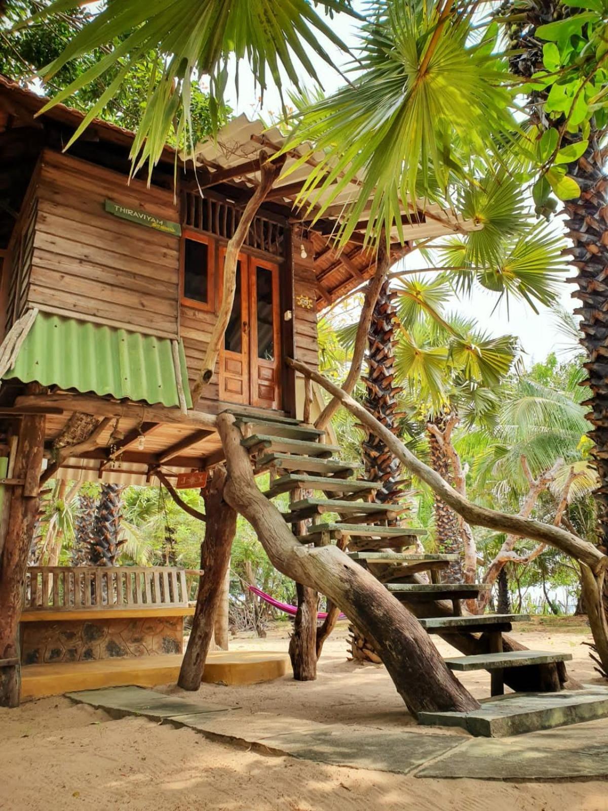 Light House Beach Hut Komari ภายนอก รูปภาพ
