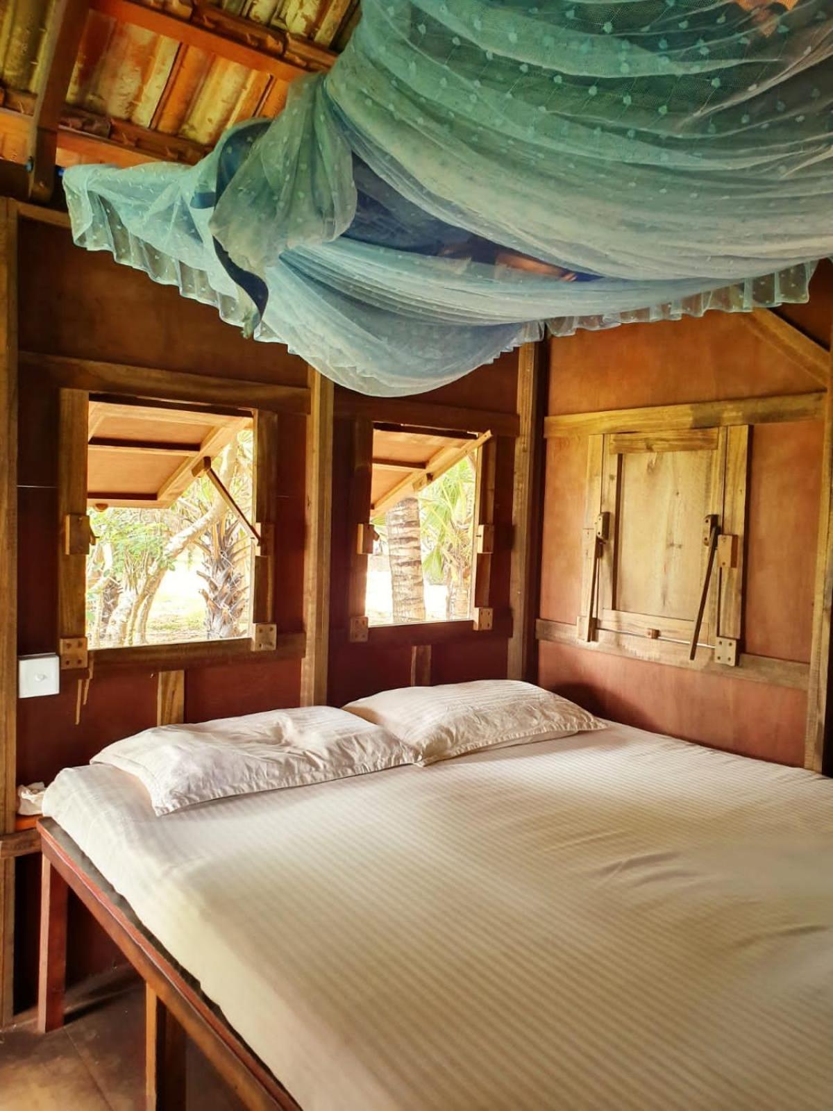Light House Beach Hut Komari ภายนอก รูปภาพ