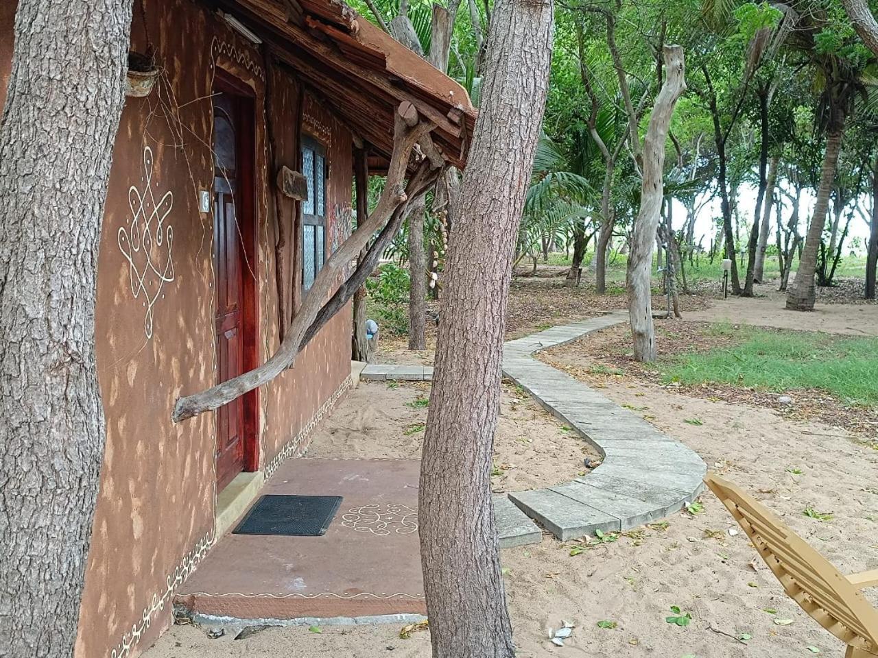 Light House Beach Hut Komari ภายนอก รูปภาพ