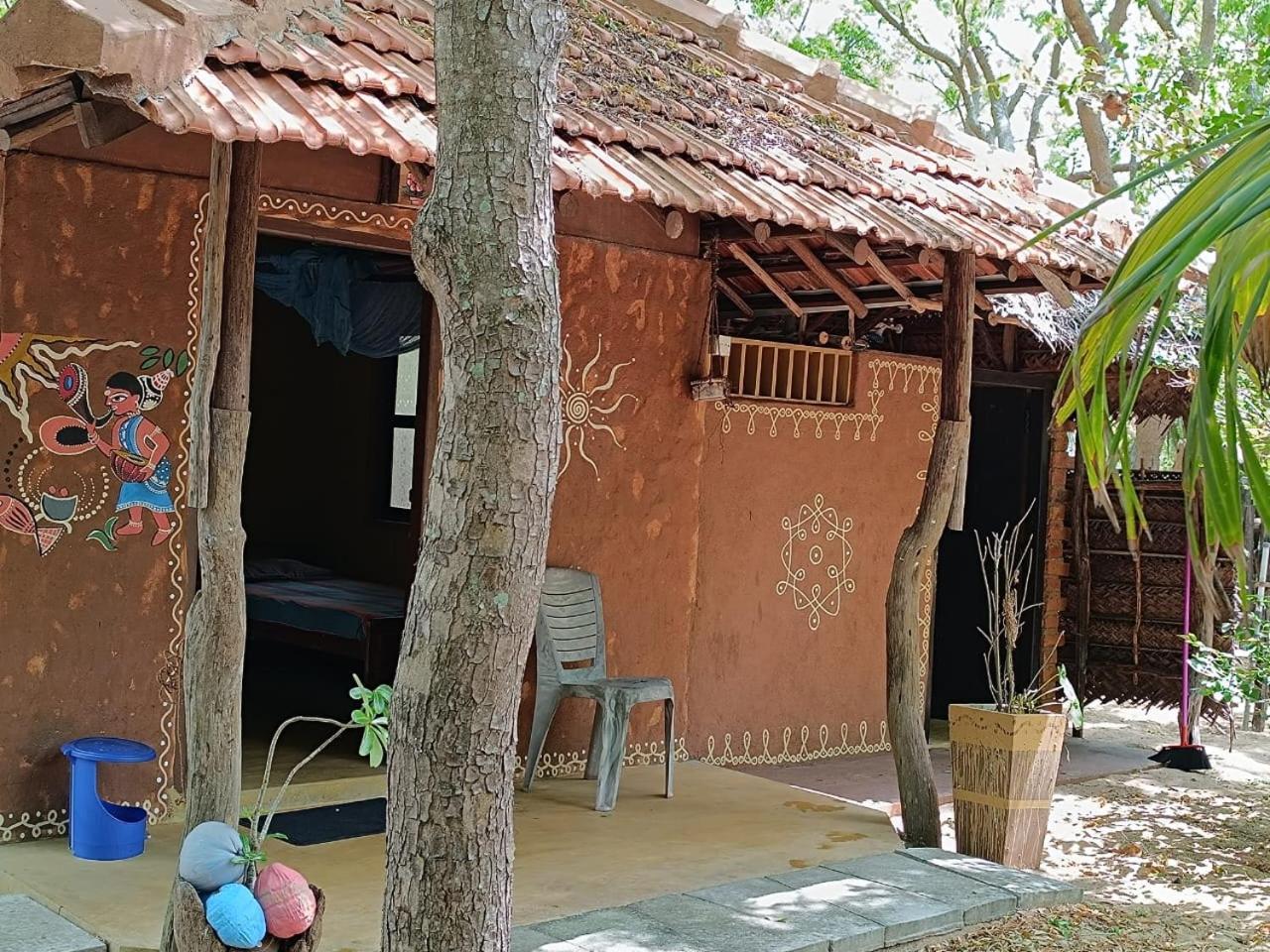 Light House Beach Hut Komari ภายนอก รูปภาพ